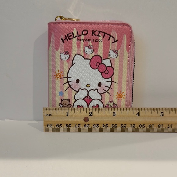 Hello Kitty Pink Zipper Coin Purse Wallet NWT - Picture 4 of 6